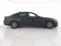 Usata BMW 520 M Sport 190 CV (139 kW) 2022 Black sapphire Berlina