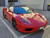 Usata Ferrari 360 400 CV (294 kW) 2004 Rosso Cabrio