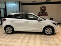 Usata Hyundai i20 Classic 75 CV (55 kW) 2018 Bianco Berlina