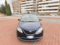 Usata Lancia Ypsilon Silver 69 CV (50 kW) 2018 Blu/azzurro Utilitaria