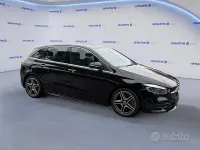 Usata Mercedes B200 AMG Line Premium 150 CV (110 kW) 2024 Nero Utilitaria