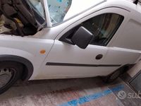 Usata Opel Combo 60 CV (44 kW) 2004 Bianco Monovolume