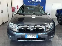 Usata Dacia Duster Prestige 109 CV (80 kW) 2016 Grigio scuro metallizzato SUV
