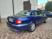 usata Jaguar X-type 2.5 b/GPL berlina sport 196 cv