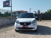 Usata Smart ForFour Passion 97 CV (71 kW) 2016 Bianco Utilitaria