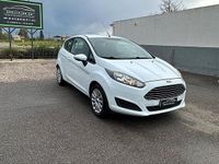 Usata Ford Fiesta 80 CV (58 kW) 2014 Bianco Utilitaria