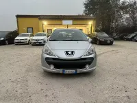 Usata Peugeot 207 75 CV (55 kW) 2009 Nero Utilitaria