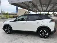 Usata Peugeot 2008 GT 56 kW (77 CV) 2022 Bianco SUV
