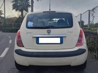 Usata Lancia Ypsilon 70 CV (51 kW) 2003 Utilitaria