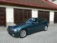 Usata BMW 323 Compact 170 CV (125 kW) 1999 Verde Utilitaria