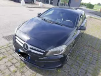 Usata Mercedes A180 Premium 109 CV (80 kW) 2014 Nero Utilitaria
