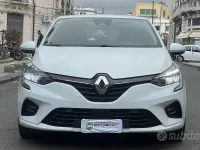 Usata Renault Clio V 140 CV (102 kW) 2021 Bianco Utilitaria