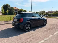Usata Mini Cooper S 178 CV (130 kW) 2022 Bluazzurro Utilitaria