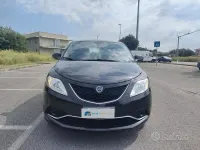 Usata Lancia Ypsilon Gold 69 CV (50 kW) 2016 Nero Utilitaria
