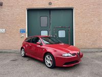 Usata Alfa Romeo 147 GTA 250 CV (183 kW) 2003 Rosso Utilitaria