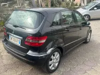 Usata Mercedes B200 140 CV (102 kW) 2007 Nero Monovolume
