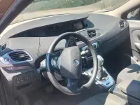 Usata Renault Grand Scénic IV 110 CV (80 kW) 2016 Giallo Monovolume