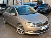 Usata Skoda Fabia Style 90 CV (66 kW) 2015 Grigio Utilitaria