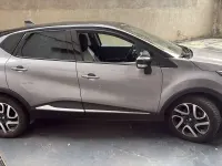 Usado Renault Captur Intens 110 CV (80 kW) 2015 Gris SUV