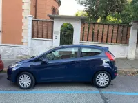 Usata Ford Fiesta 75 CV (55 kW) 2015 Blu/azzurro Utilitaria