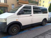 Usata VW Caravelle 129 CV (94 kW) 2006 Bianco Furgone