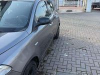 Usata Lancia Ypsilon Gold 69 CV (50 kW) 2016 Utilitaria