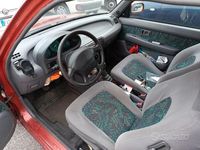 Usata Nissan Micra 75 CV (55 kW) 1998 Rosso Utilitaria