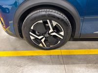 Usata Peugeot 2008 Allure 102 CV (75 kW) 2025 Blu/azzurro SUV
