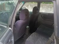 Usata Subaru Forester 160 CV (117 kW) 2001 Nero SUV