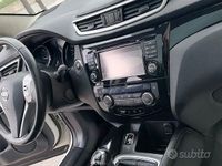 Usata Nissan Qashqai Tekna 110 CV (80 kW) 2017 Bianco SUV