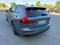 Usata Volvo V60 Core 197 CV (144 kW) 2023 Grigio Station wagon
