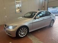 Usata BMW 330 258 CV (189 kW) 2006 Argento Berlina