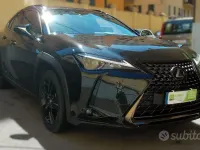 Usata Lexus UX 250h 152 CV (111 kW) 2021 Nero SUV