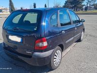 Usata Renault Scénic 107 CV (78 kW) 2000 Blu Monovolume