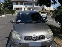 Usata Toyota Yaris 65 CV (47 kW) 2005 Grigio Berlina