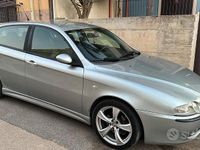 Usata Alfa Romeo 147 Distinctive 116 CV (85 kW) 2001 Grigio Utilitaria