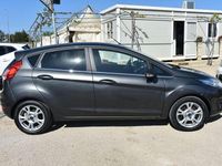 Usata Ford Fiesta 75 CV (55 kW) 2017 Grigio Berlina