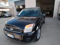Usata Ford Fusion Collection 68 CV (50 kW) 2007 Nero Utilitaria