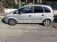 Usata Opel Meriva Club 90 CV (66 kW) 2005 Argento Monovolume