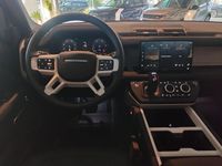 Usata Land Rover Defender S 200 CV (147 kW) 2024 Santorini black SUV