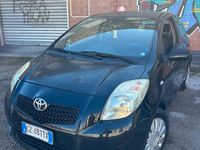Usata Toyota Yaris 69 CV (50 kW) 2006 Nero Berlina