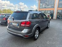 Usata Fiat Freemont 140 CV (102 kW) 2011 Grigio SUV