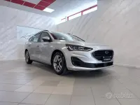 Usata Ford Focus Active X 120 CV (88 kW) 2022 Grigio Station wagon