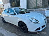 Usata Alfa Romeo Giulietta Progression 105 CV (77 kW) 2012 Bianco Utilitaria