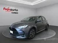 Gebraucht Toyota Yaris Hybrid Trend 116 PS (85 kW) 2022 Grau Kleinwagen