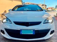 Usata Opel Astra GTC 120 CV (88 kW) 2012 Bianco Coupé