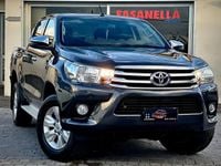 Usata Toyota HiLux Lounge 150 CV (110 kW) 2019 Grigio Pick-up