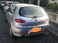 usata Alfa Romeo 147 1,6 benzina usata Anno 2001