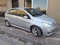 Usado Mercedes B150 Chrome 116 CV (85 kW) 2007 Gris Monovolumen