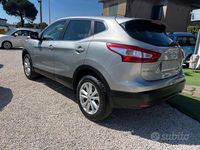 Usata Nissan Qashqai Acenta 110 CV (80 kW) 2017 Grigio SUV